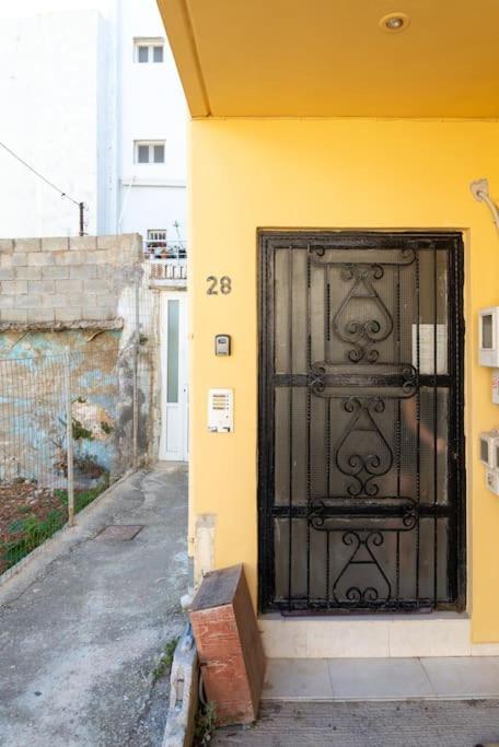 Cozy Apartment In The Heart Of City Center Heraclión Exterior foto